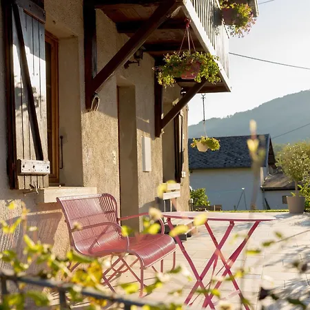 La Maison Dauphinoise Casa de Férias